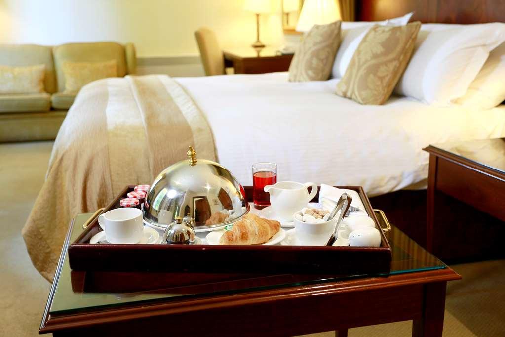 Macdonald Drumossie Hotel Inverness Room photo